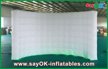 Decoração de festas Parede inflável Painéis de parede de ar inflável durável com sopro interno CE, 3 x 2 x 2,3 m