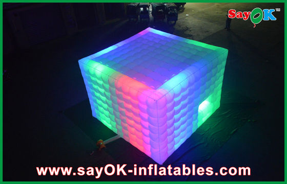 Tenda de casa inflável 210D tecido de nylon arco-íris gigante gramado led tenda inflável com janela / porta