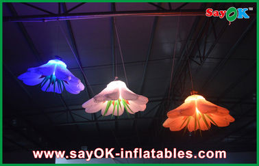 A decoração inflável gigante roxa/do verde iluminação conduziu a flor inflável da iluminação