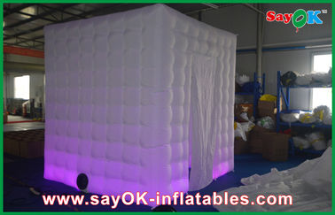 Barraca inflável interna branca do cubo do estúdio inflável da foto, suportes práticos da cabine da foto do evento da família