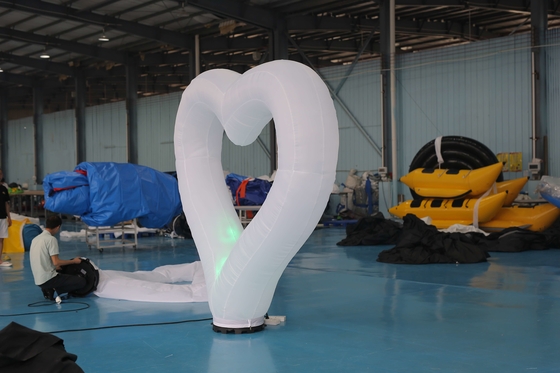 luz do diodo emissor de luz da correia do coração da decoração de 2.5M Diameter Inflatable Lighting