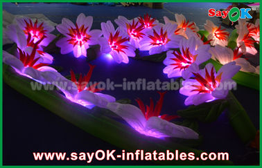 A decoração de iluminação inflável do partido conduziu flores infláveis de pano de Oxford da corrente de flor com luzes do diodo emissor de luz