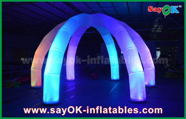 Arco para o arco inflável da arcada da luz do diodo emissor de luz do diâmetro 5m do casamento com o pano de nylon multicolorido de 6 pés
