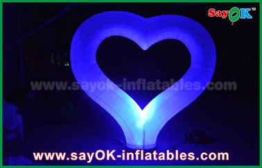 Coração inflável conduzido gigante da decoração da iluminação do evento com iluminação de Coloful