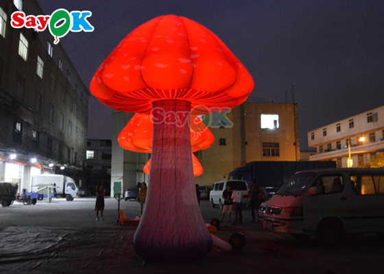 Decoração inflável gigante vermelha do evento de For Wonderland Party do modelo do cogumelo
