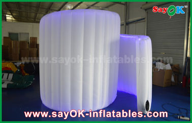 Fundo inflável de iluminação conduzido inflável branco da cabine da foto da parede de Sprial da barraca do ar de Kampa