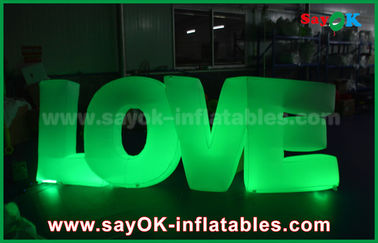 Amor inflável colorido da letra com luz conduzida para a decoração do partido/casamento