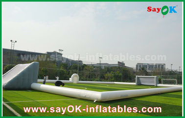 Campo de futebol 10m inflável gigante inflável do jogo de futebol, campo de futebol inflável portátil com material do PVC