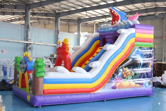 Slide seco inflável personalizado com desenho de castelo salto para eventos infantis