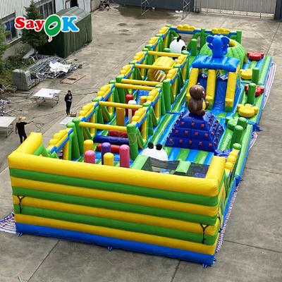 Campo de obstáculos inflável comercial Campo de jogos inflável gigante para crianças Parque temático inflável