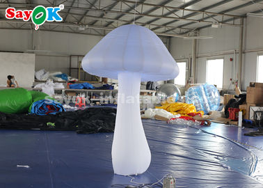 Decoração inflável da iluminação da fase, cogumelo inflável do poliéster de 2m com mudança de 16 luzes do diodo emissor de luz das cores