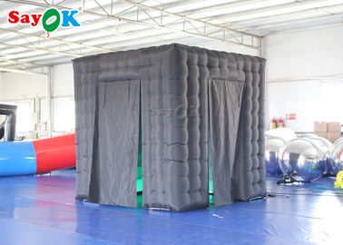 A cabine do evento indica a cabine inflável durável da foto do cubo com tamanho 2.5*2.5*2.5m do ventilador de ar