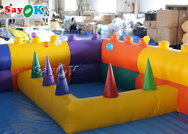 Campo de jogos inflável dos jogos das crianças cerca inflável impermeável do carro abundante do grande