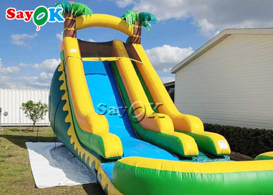 Slides infláveis de salto de água Slide de salto casa pátio traseiro pista dupla PVC selva escada inflável Slide de água com piscina