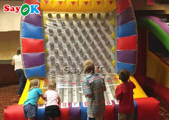 O carnaval inflável Plinko inflável dos jogos exteriores ostenta o jogo para adultos das crianças