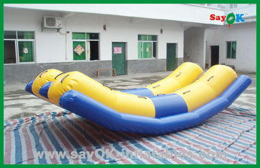 A água inflável feita sob encomenda brinca o barco inflável para o divertimento do verão