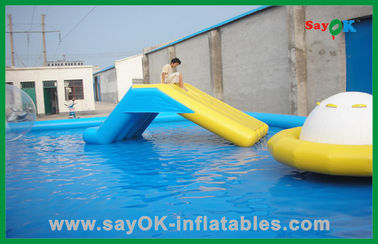 A água inflável comercial brinca o leão-de-chácara grande da água para o parque da água