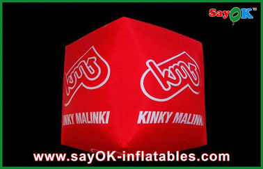 O logotipo diferente que imprime a iluminação inflável conduziu a decoração do cubo para anunciar