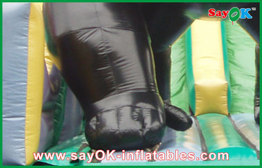 Leão-de-chácara inflável de Disney do gigante com forma do chimpanzé para o feriado