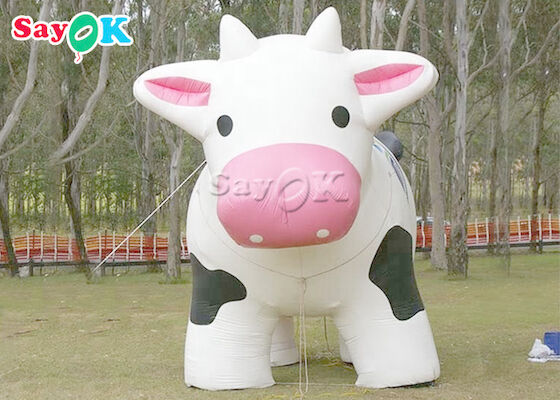 Fusão de personagens de desenhos animados Tarpaulin PVC Lifesize inflável Leite de vaca para decoração da fazenda