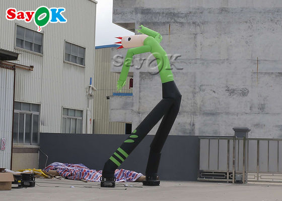 Pés 24ft verdes infláveis de dança de Man With Two do dançarino do homem 8m Mini Hand Shaking Inflatable Air