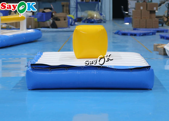 Custom 2x2m Parque de diversões inflável Cubo azul explodir água trampolim pátio brinquedos aquáticos