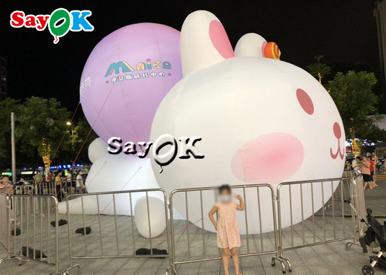Coelhos infláveis Personagens de desenhos animados infláveis com iluminação LED RGB Decoração exterior do shopping