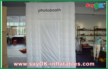 Pano forte branco Photobooth de Quadrate Oxford da altura inflável da barraca 2.6m do cubo com luz do diodo emissor de luz