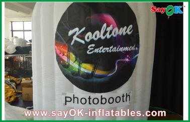 A cabine engraçada da foto sustenta Logo Printed Inflatable Photo Booth portátil para a tomada da foto
