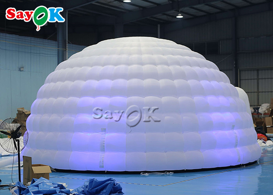 Barraca inflável branca da abóbada do iglu com luzes conduzidas para eventos do casamento