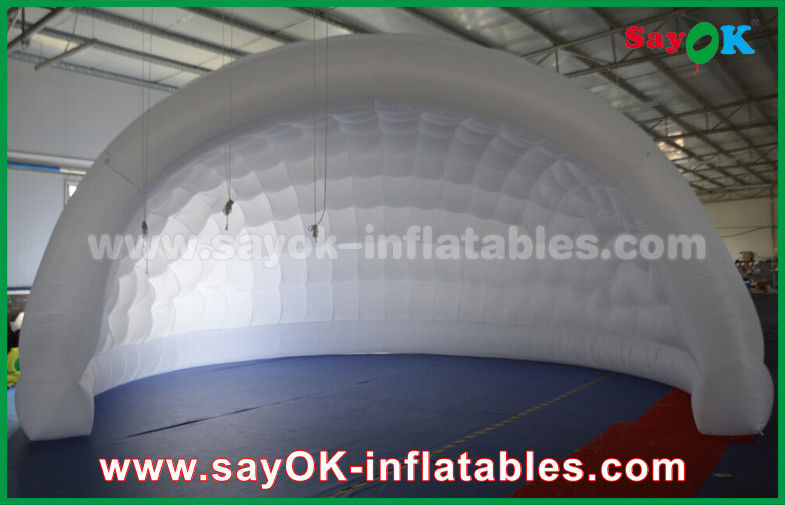 Tenda inflável de domo 210D Tecido de Oxford Tenda de ar inflável para eventos / iluminação LED Tenda de gramado inflável